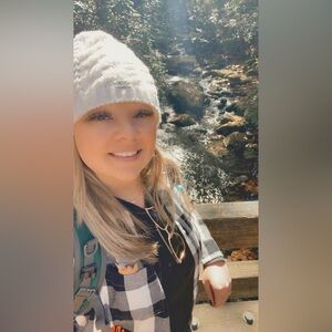 Meet your Posher, Mandy